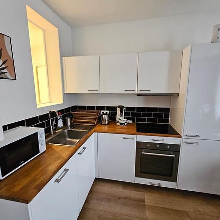 *Appartement Moderne/2 Minutes Du Metro* Сент-Уен Екстериор снимка