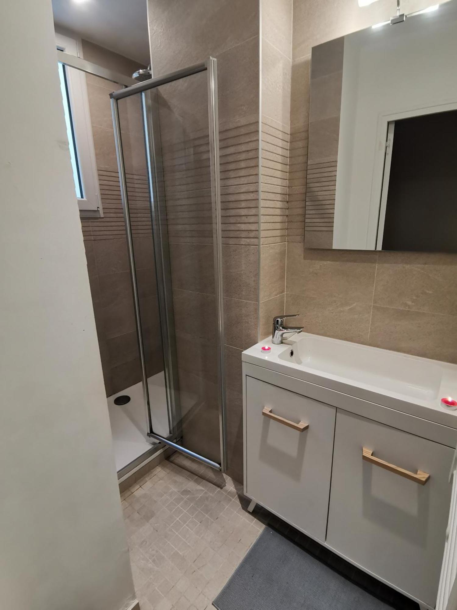 *Appartement Moderne/2 Minutes Du Metro* Сент-Уен Екстериор снимка