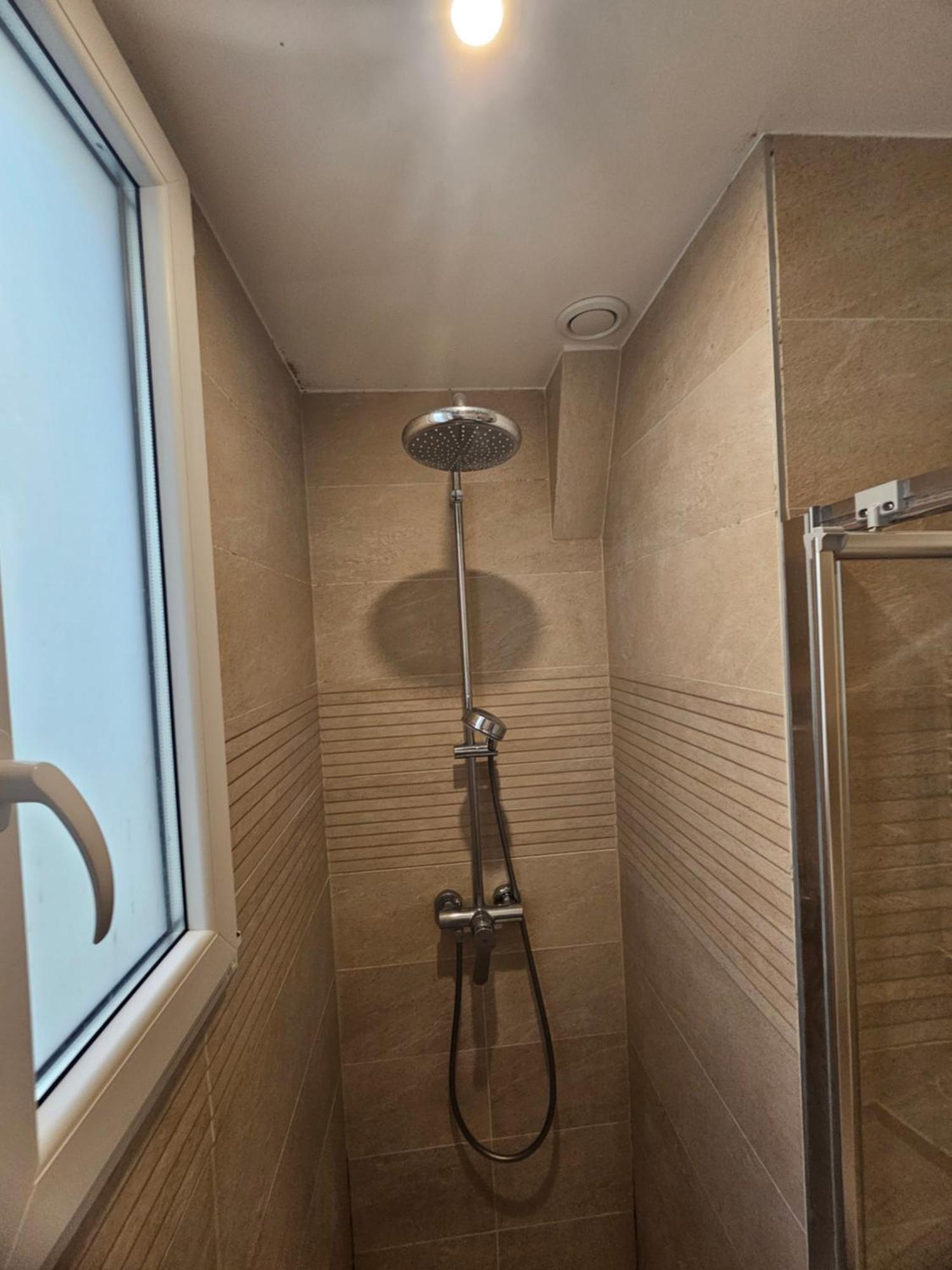 *Appartement Moderne/2 Minutes Du Metro* Сент-Уен Екстериор снимка