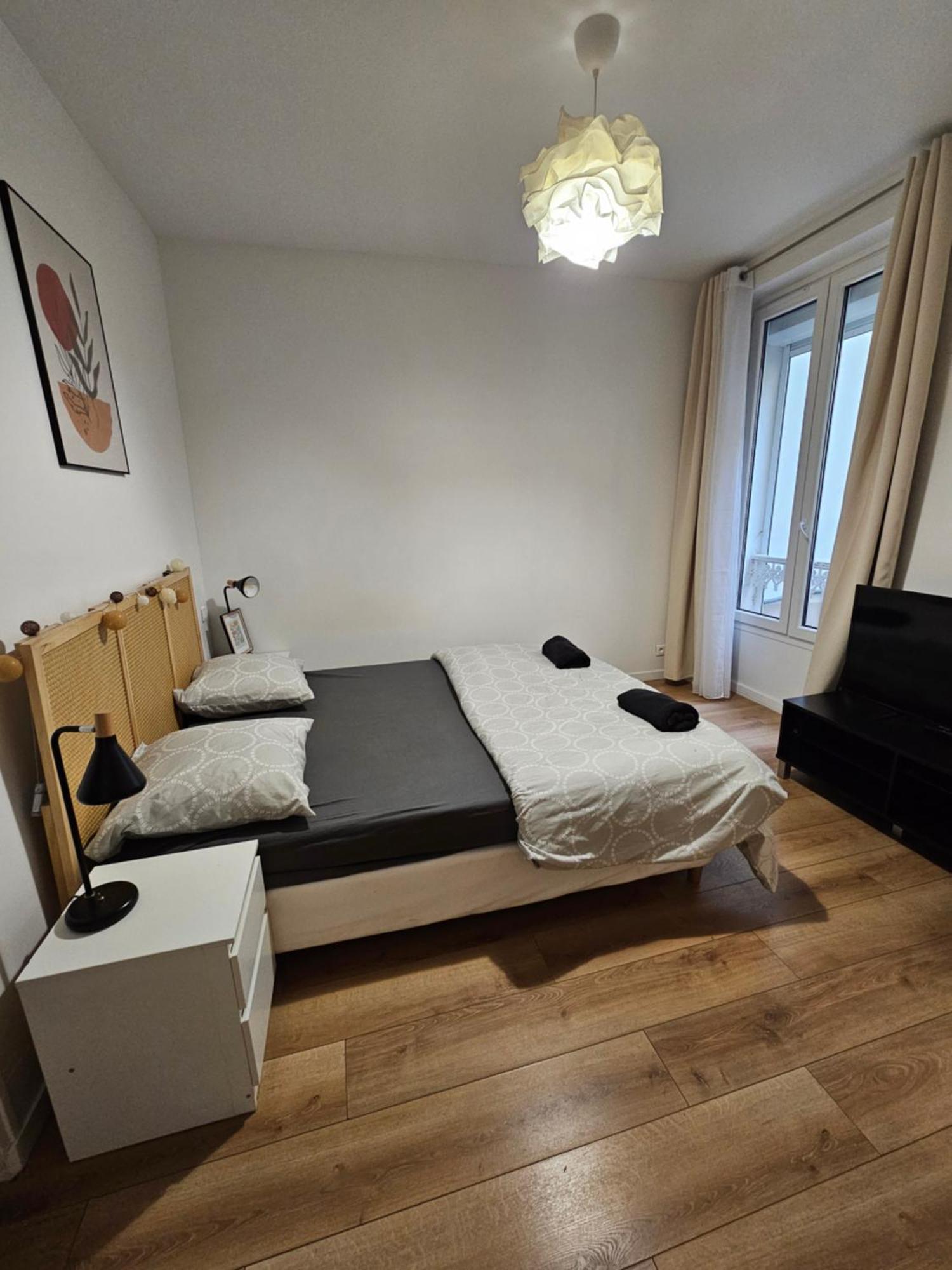 *Appartement Moderne/2 Minutes Du Metro* Сент-Уен Екстериор снимка