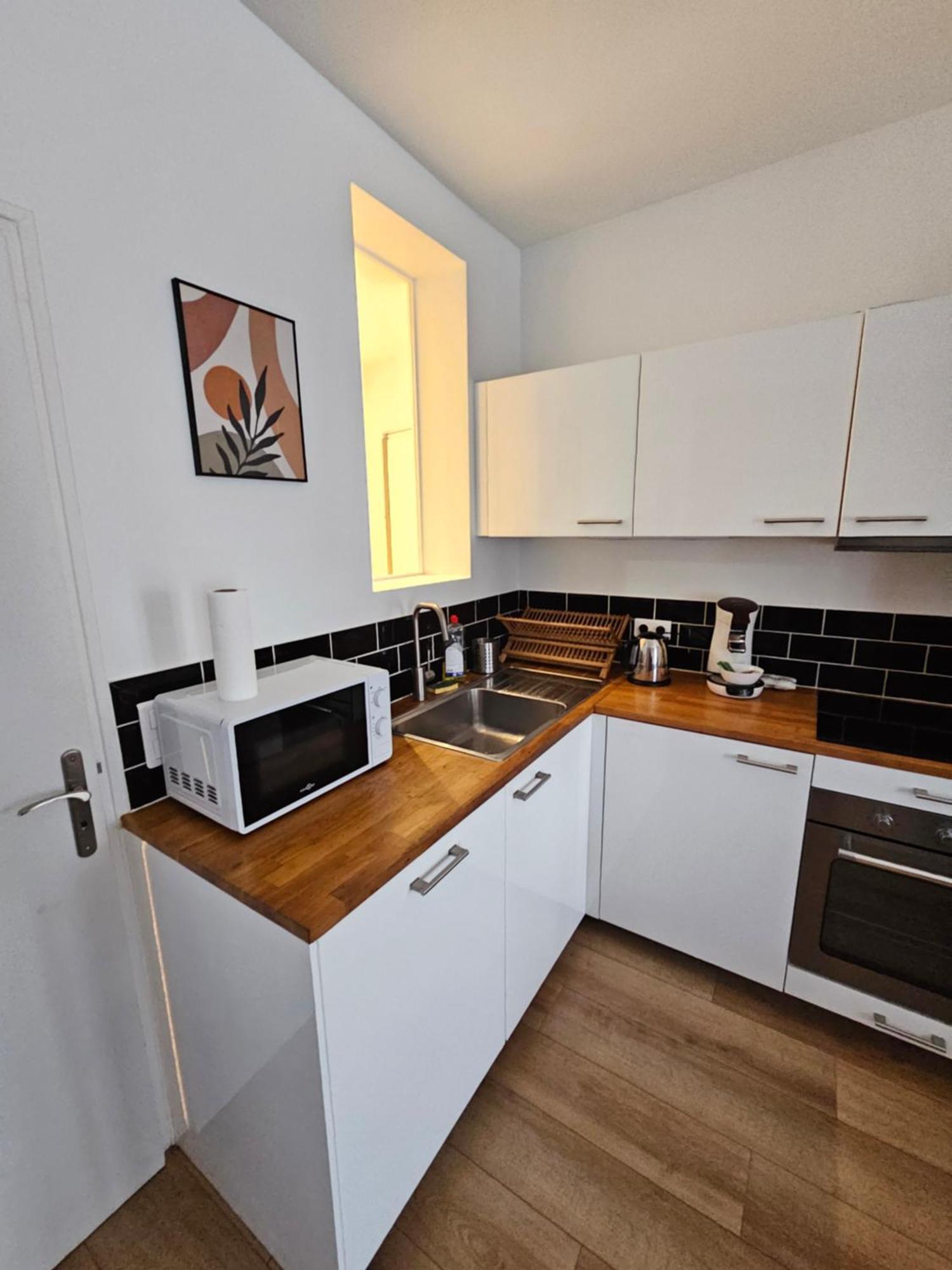 *Appartement Moderne/2 Minutes Du Metro* Сент-Уен Екстериор снимка