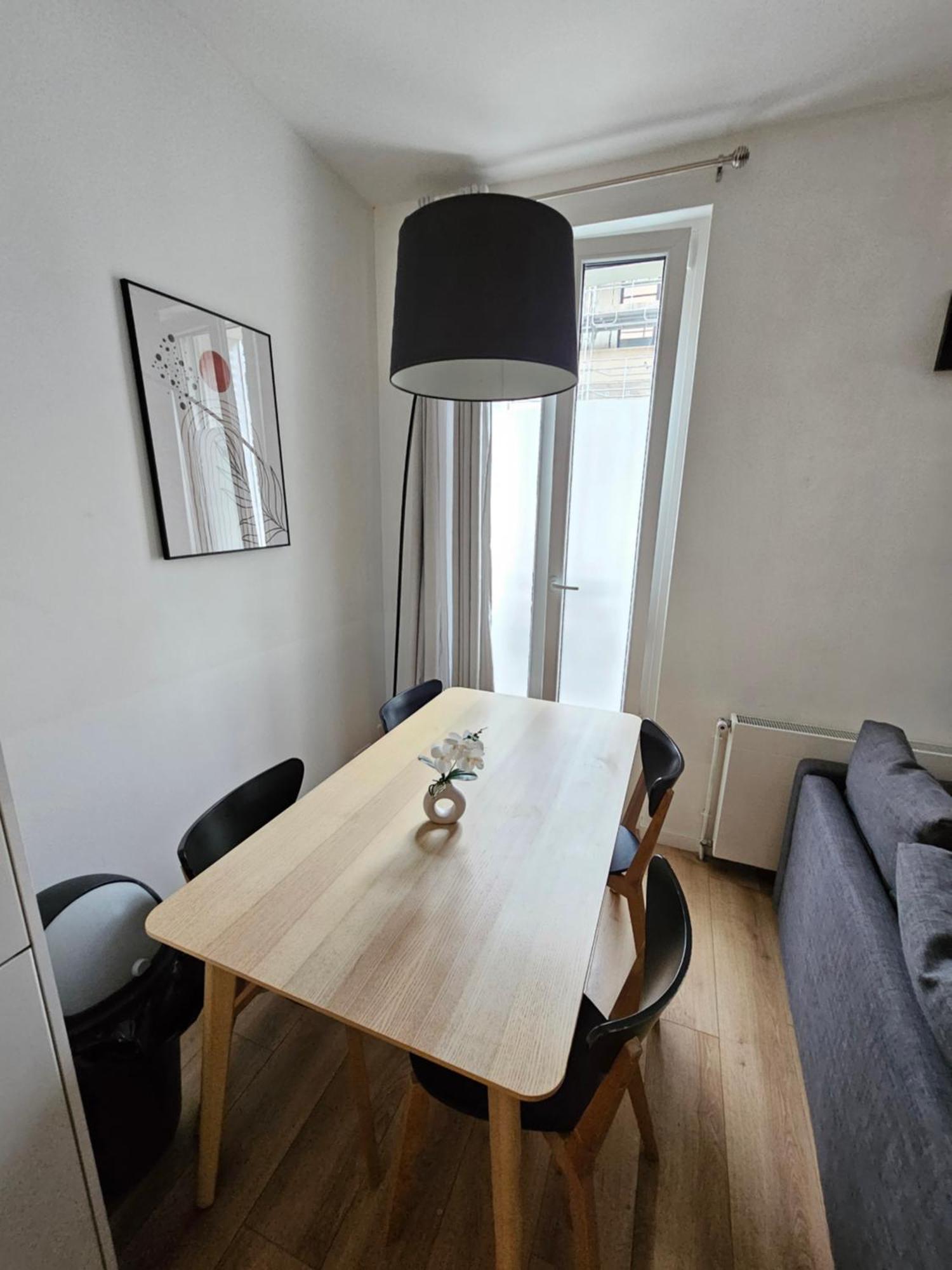 *Appartement Moderne/2 Minutes Du Metro* Сент-Уен Екстериор снимка