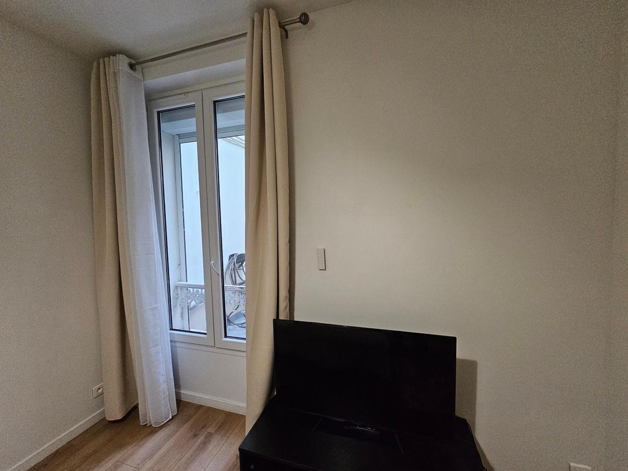 *Appartement Moderne/2 Minutes Du Metro* Сент-Уен Екстериор снимка