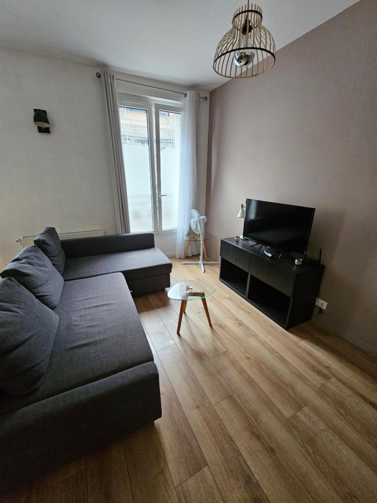 *Appartement Moderne/2 Minutes Du Metro* Сент-Уен Екстериор снимка