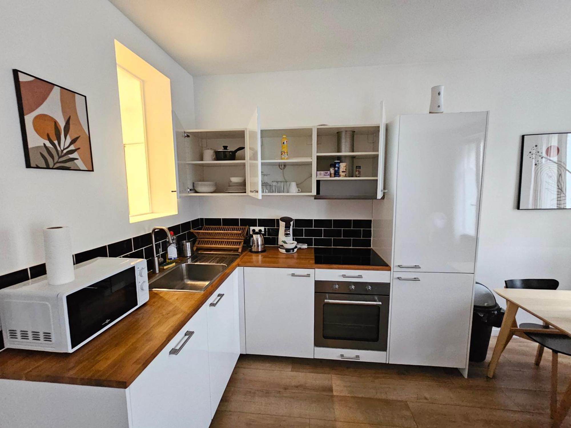 *Appartement Moderne/2 Minutes Du Metro* Сент-Уен Екстериор снимка